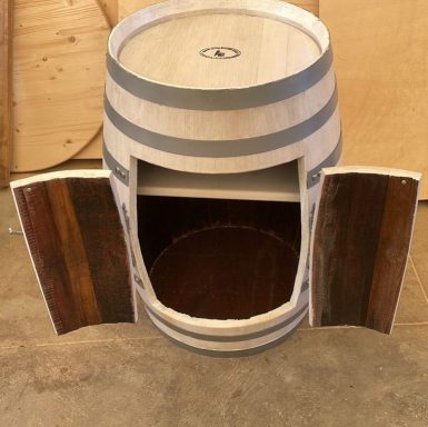 Caves à vin dans tonneau avec deux portes