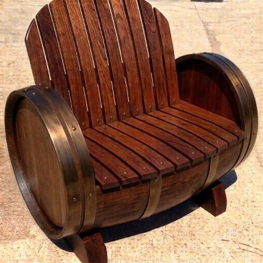 Fauteuil couleur bois Noyer foncé, cerclage Bronze Fauteuil couleur bois Noyer foncé, cerclage Bronze