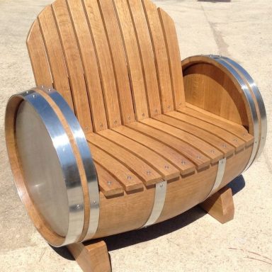 Fauteuil couleur bois Noyer clair, cerclage argent Fauteuil couleur bois Noyer clair, cerclage argent